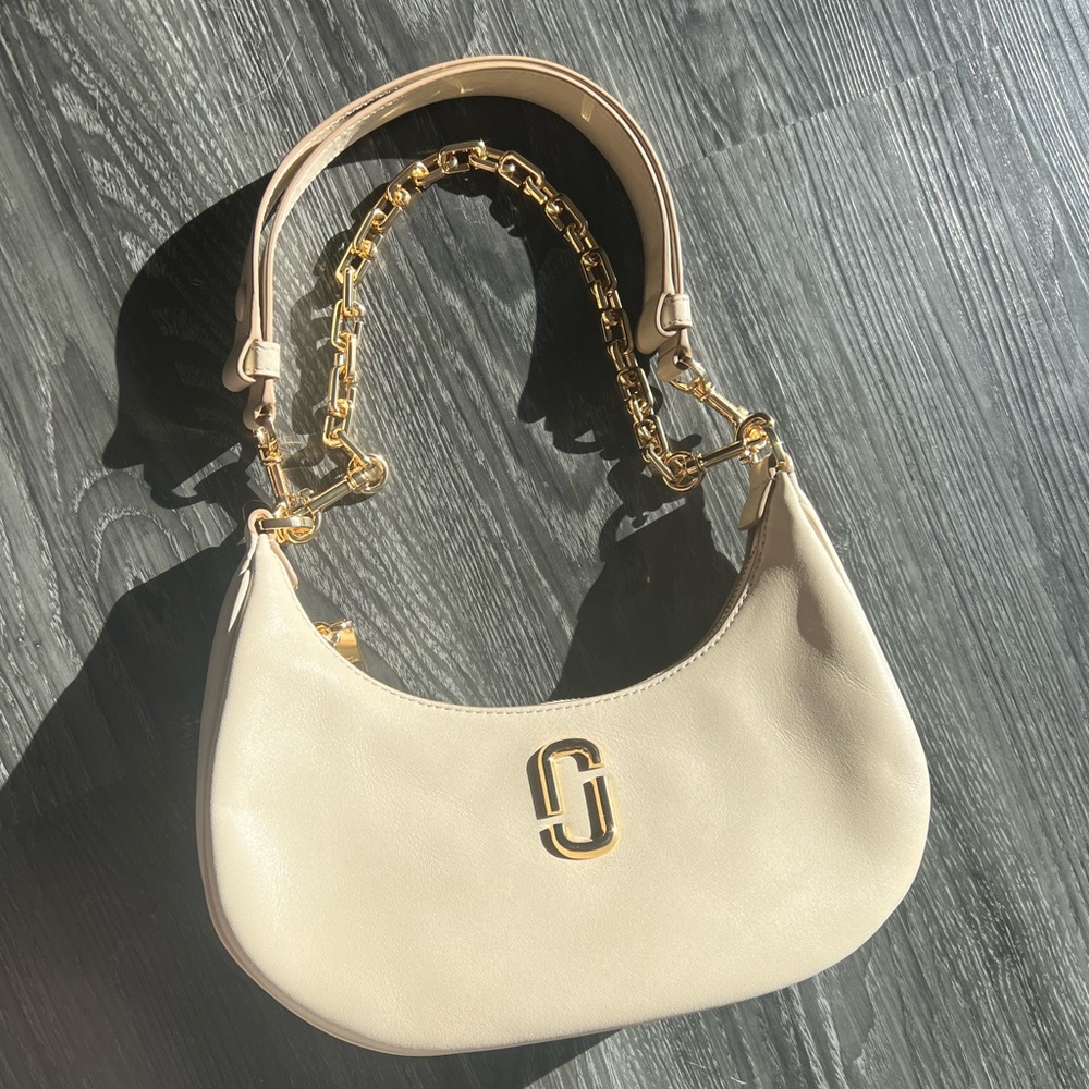 Marc Jacob’s The Curve Bag
